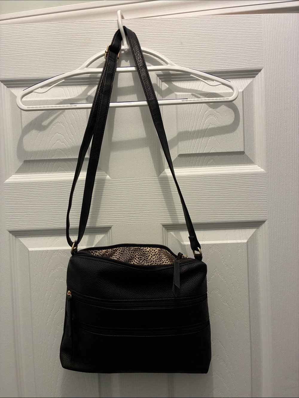 Black Shoulder Bag with Leopard-Print Interior